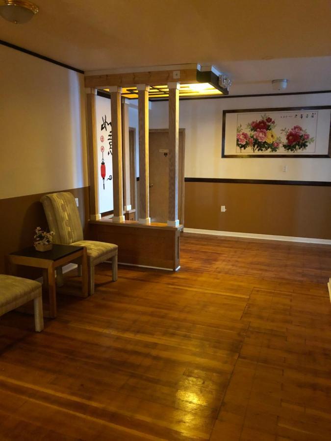 Gravelbourg Heritage Place Hotel المظهر الخارجي الصورة